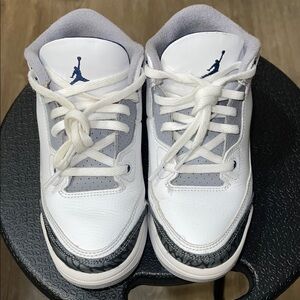 Jordan White and Gray Sneakers Classic Basketball Style